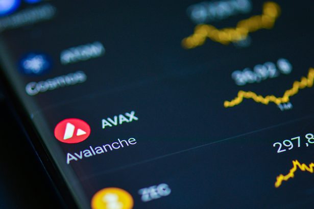 AVAX One Taps Treehouse, Targets 6% Staking Yield