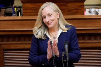 Abigail Spanberger faces a national test with Virginia redistricting