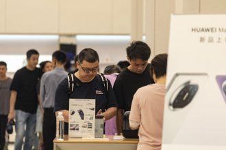 China consumer prices buoyed by oil surge and lunar new year