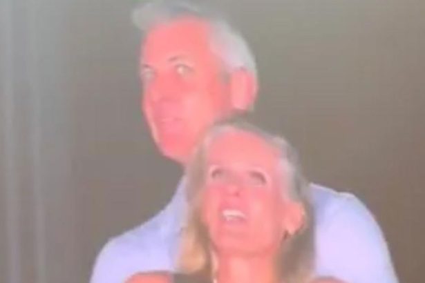 Coldplay Kiss Cam Woman Slams Gwyneth Paltrow, Ryan Reynolds