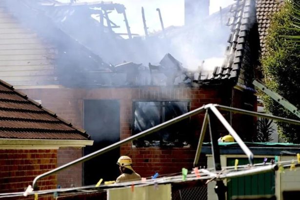 Construction worker pulls man from house fire in Auckland