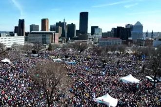 Enormous Crowd Of Over 200,000 Show Up For No Kings Protest In Minnesota