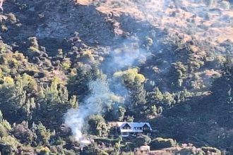 Fire threatens homes near Queenstown