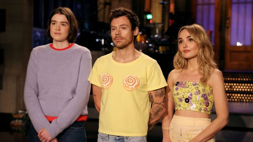 Harry Styles Treated Saturday Night Live Like His Runway