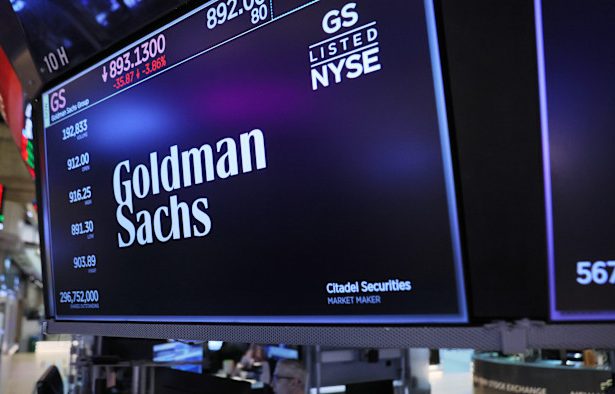Goldman pitches hedge funds on strategies to bet against corporate loans