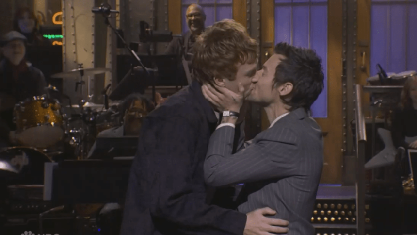 Harry Styles Remarks on Queerbaiting, Male Kiss SNL Opening Monologue