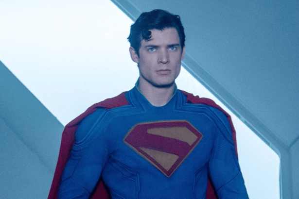 Her Universe Fashion Show to Feature DCU-Inspired Runway