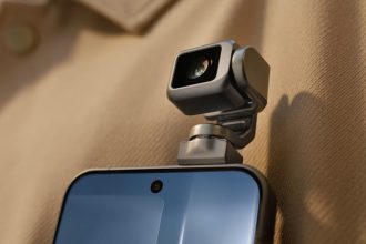 Honor says its ‘Robot phone’ with moving camera can dance to music