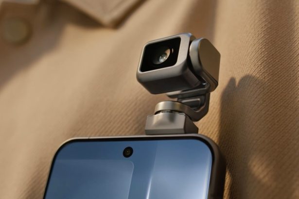 Honor says its ‘Robot phone’ with moving camera can dance to music