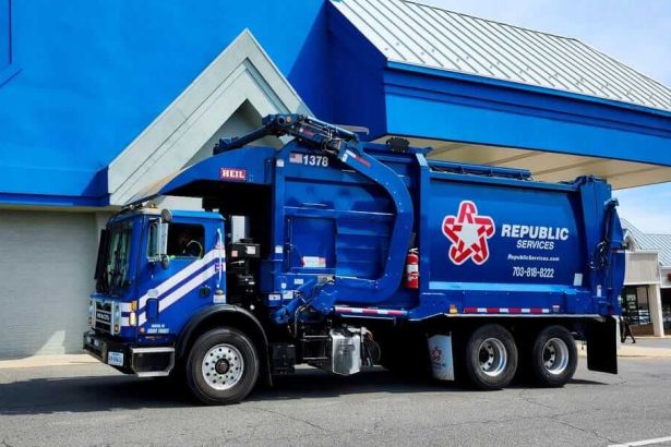 How Is Republic Services’ Stock Performance Compared to Other Environmental Services Stocks?