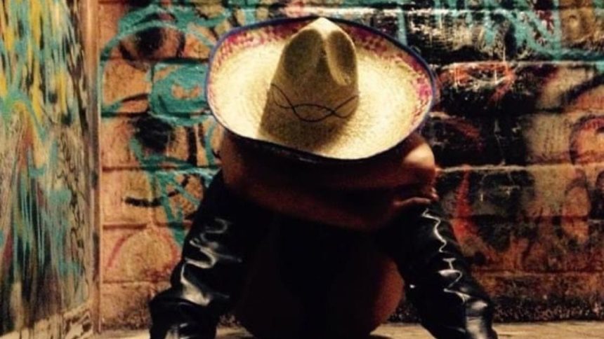 “I didn’t have to be n*ked,” “Some dude’s j*rking off”