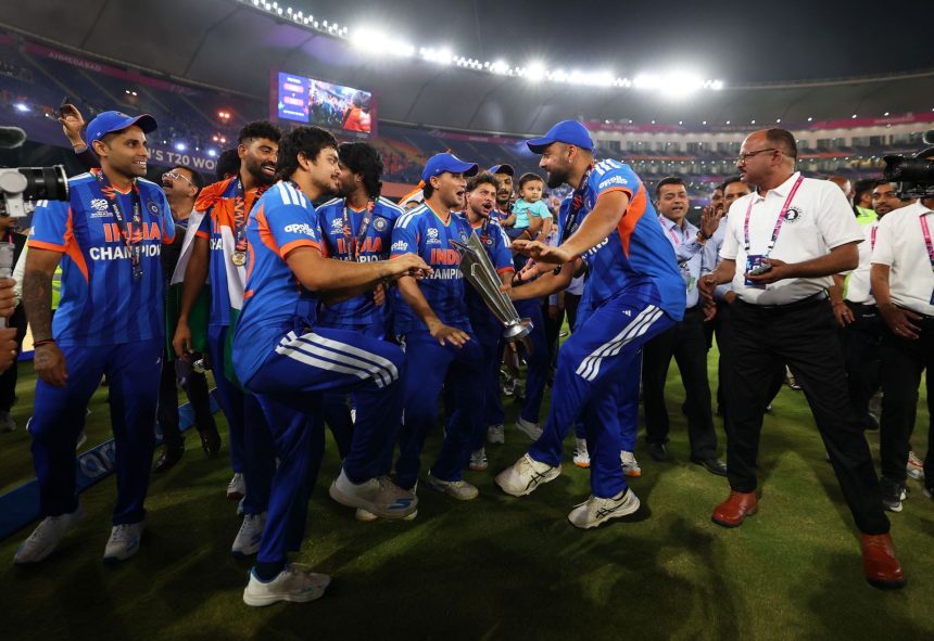 Keeps himself composed under pressure like Dhoni