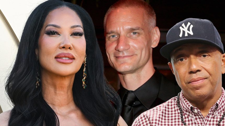 Kimora Lee Simmons Wants To Drop Russell’s Last Name (HOLD)