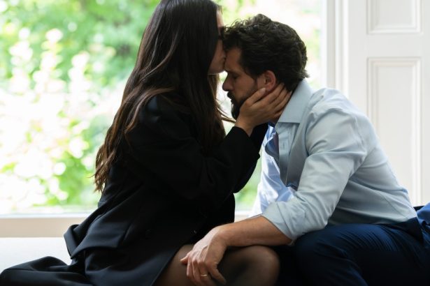 Kit Harington on Henry’s Glory Hole Moment