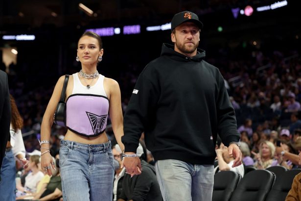 Kyle Juszczyk’s wife Kristin shares chic picture in blue bikini top and Golden State Warriors bottoms before loss vs Lakers