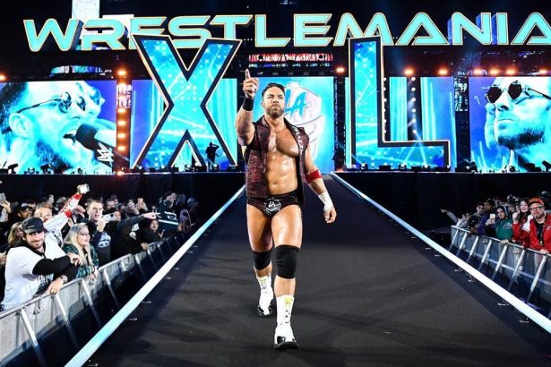 LA Knight shares unfortunate WrestleMania update 