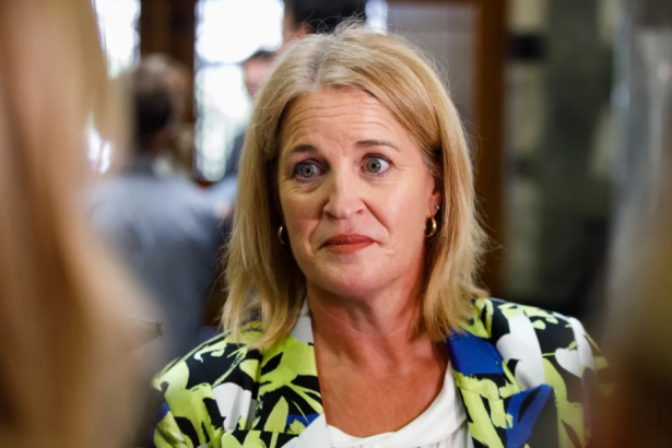 Lawyer calls for minister to resign after being ‘duped’ by Gloriavale