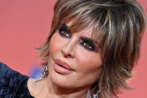 Lisa Rinna Called This Sunscreen Her ‘Secret’ for ‘Ageless Skin’