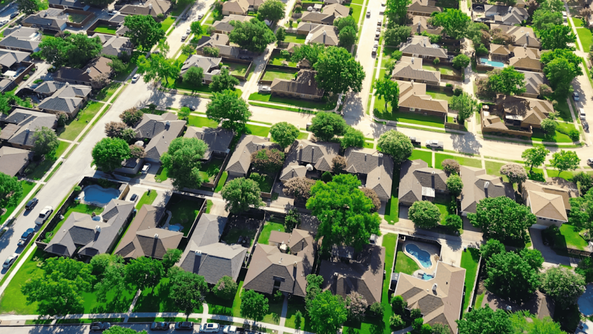 Lower mortgage rates now offer refinance savings for millions of homeowners — but here’s why they’ll need to hurry