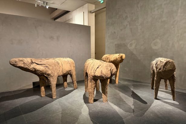 Magdalena Abakanowicz Sculpted the Collective Body