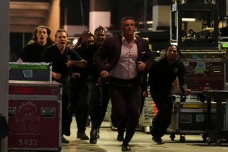 Major incident on WWE SmackDown; Real-life Bloodline member reacts!