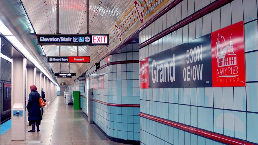 Man stabbed at River North CTA station