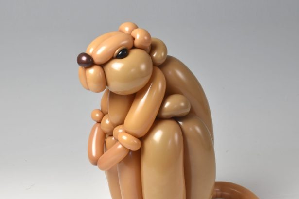 Masayoshi Matsumoto Meticulously Transforms Balloons into Expressive Critters — Colossal