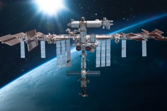 NASA must delay deorbiting the ISS, U.S. lawmakers say