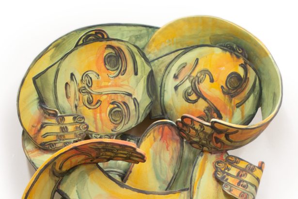 Painterly Figures Entwine in Soojin Choi’s Ceramic Sculptures — Colossal