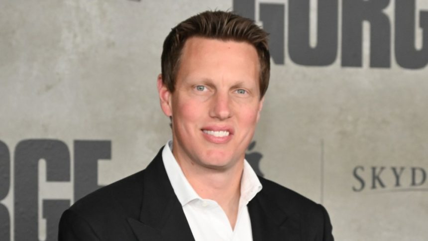 Paramount’s David Ellison Addresses Warner Bros. Execs at Town Hall