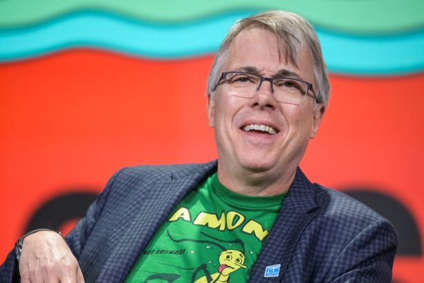 ‘Pluribus’ Cast Was Almost Naked, Vince Gilligan Reveals