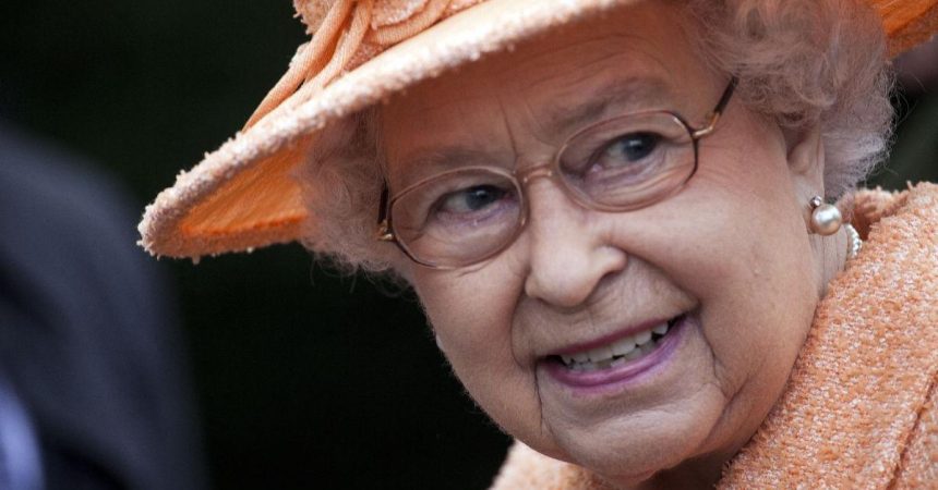 Queen Elizabeth Mealtime Rule Broken for Royal Dinner Guests Revealed