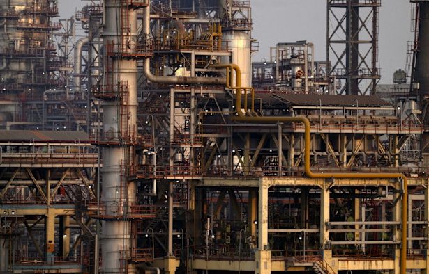 Reprieve for India as US eases sanctions on buying Russian oil