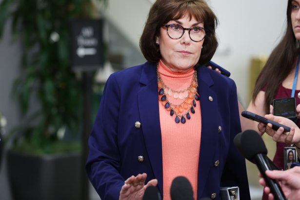 Senate Democrats ramp up pressure campaign for public hearings on war with Iran : NPR