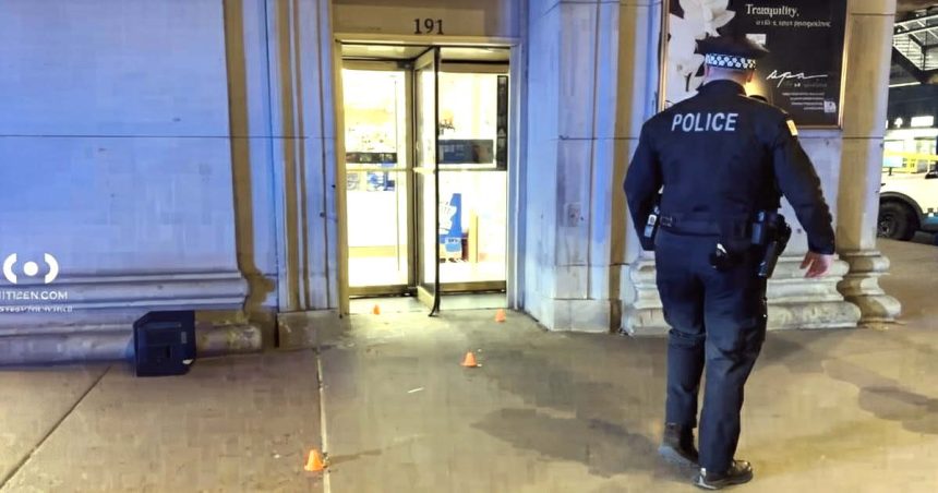Shoplifter shoots convenience store clerk in the Loop
