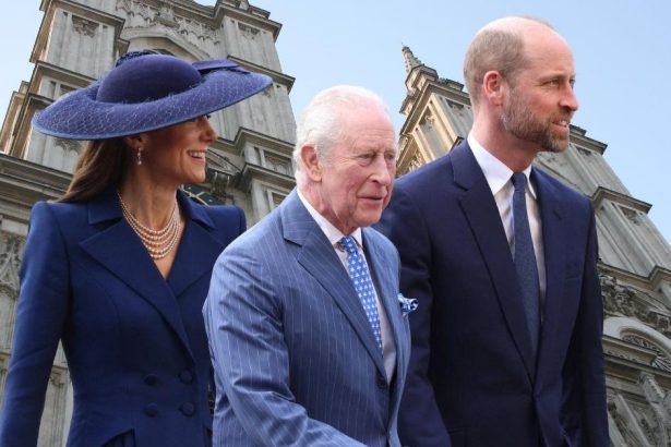 Sign British Establishment Is Turning on Royal Family