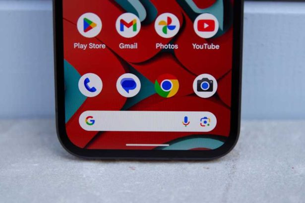 Stock Android vs One UI vs HyperOS and more