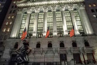 Stocks Finish Lower as War Rages in the Middle East