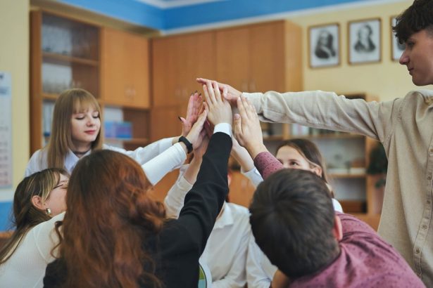 Team Building Activities for Teens: 15+ Teacher and Student Approved Ideas