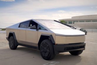 Tesla Seeing Strong Demand For Cheaper Cybertruck, But Musk’s 10-Day Deadline Remains In Place