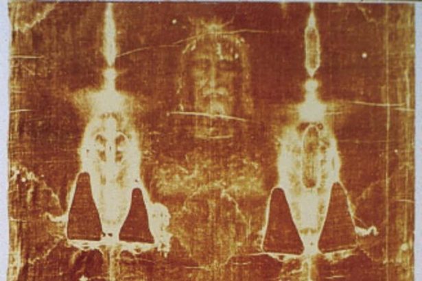 The Turin Shroud bears DNA from many people, plants and animals