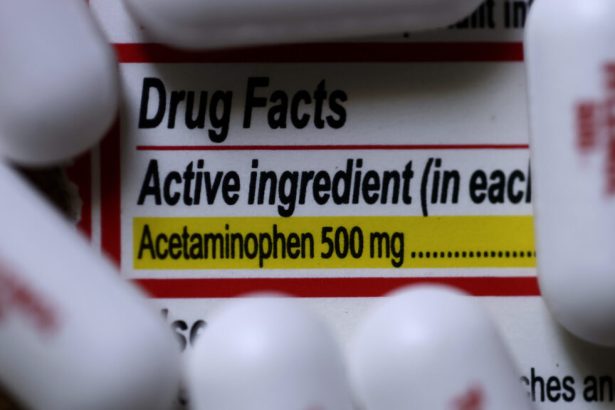 Tylenol orders for pregnant people dropped after Trump linked to autism