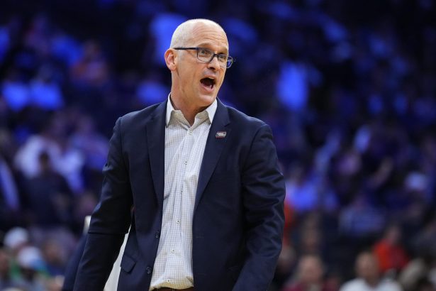 UConn’s Dan Hurley floated as next UNC HC candidate amid calls to fire Hubert Davis after Tar Heels’ shocking loss to VCU 