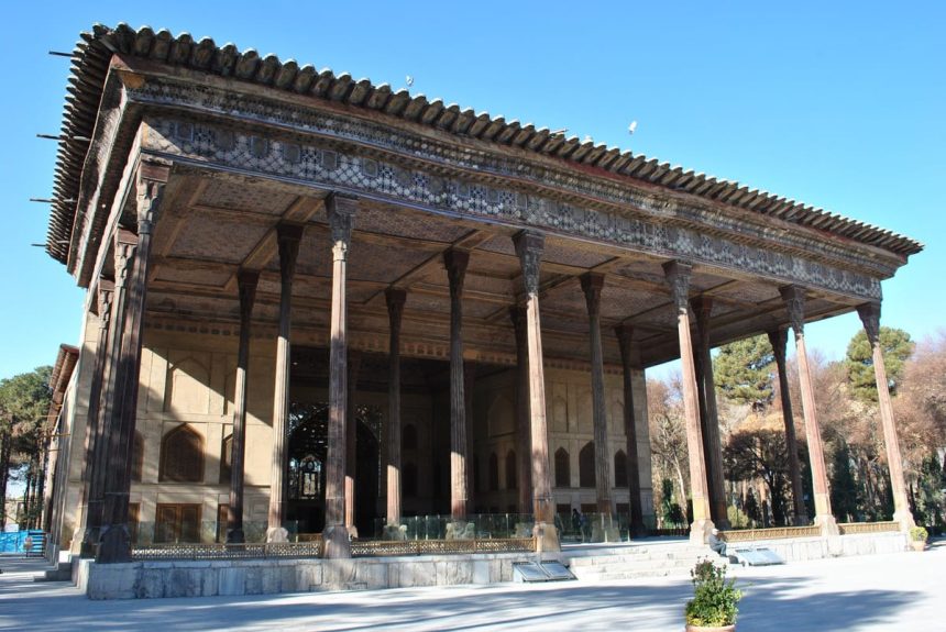 US and Israel Strikes Damage 17th-Century Palace in Isfahan