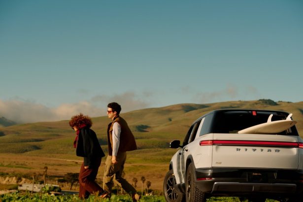 Why Rivian is holding the ,000 base model R2 until ‘late 2027’
