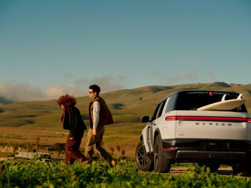 Why Rivian is holding the ,000 base model R2 until ‘late 2027’