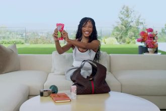 Quenlin Blackwell’s Gucci Giglio Bag Is Full of Surprises