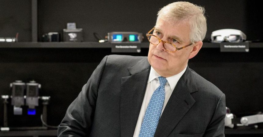 Andrew Windsor ‘Scandal Tourists’ Turn Home Into Major Attraction