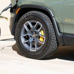 Bearish Tesla analyst has good news for Rivian stock investors