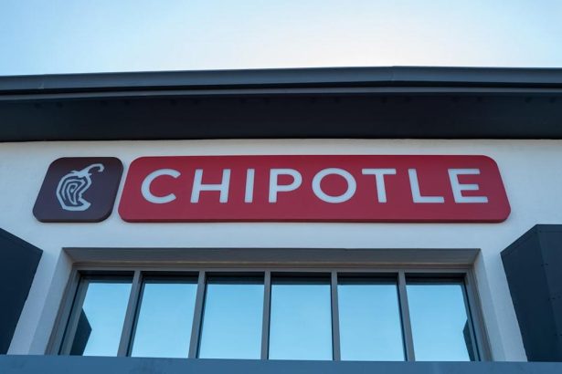 Chipotle Q1 2026 earnings: same-store sales beat expectations